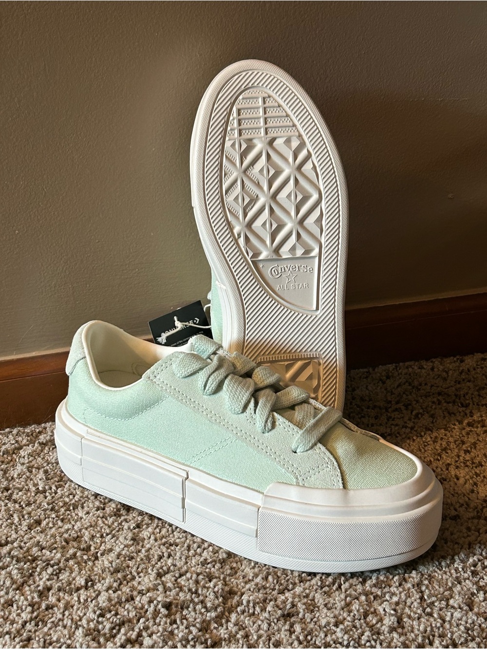 Converse Cruise Ox Canvas & Suede Platform Surplus Mint/Egret women's size 8